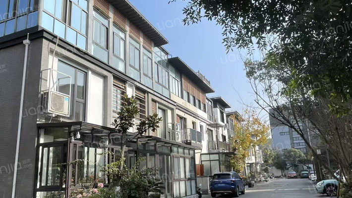 绿地21城E区外景图