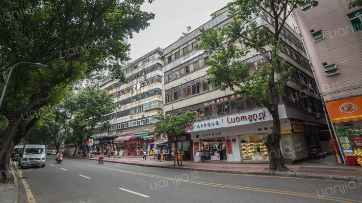 深华运输住宅楼外景图