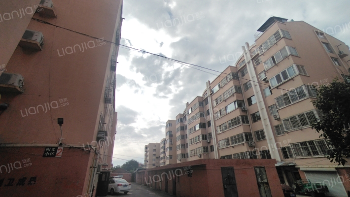 阳光小区外景图