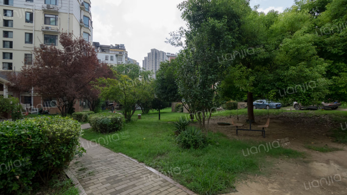 幸福人家外景图