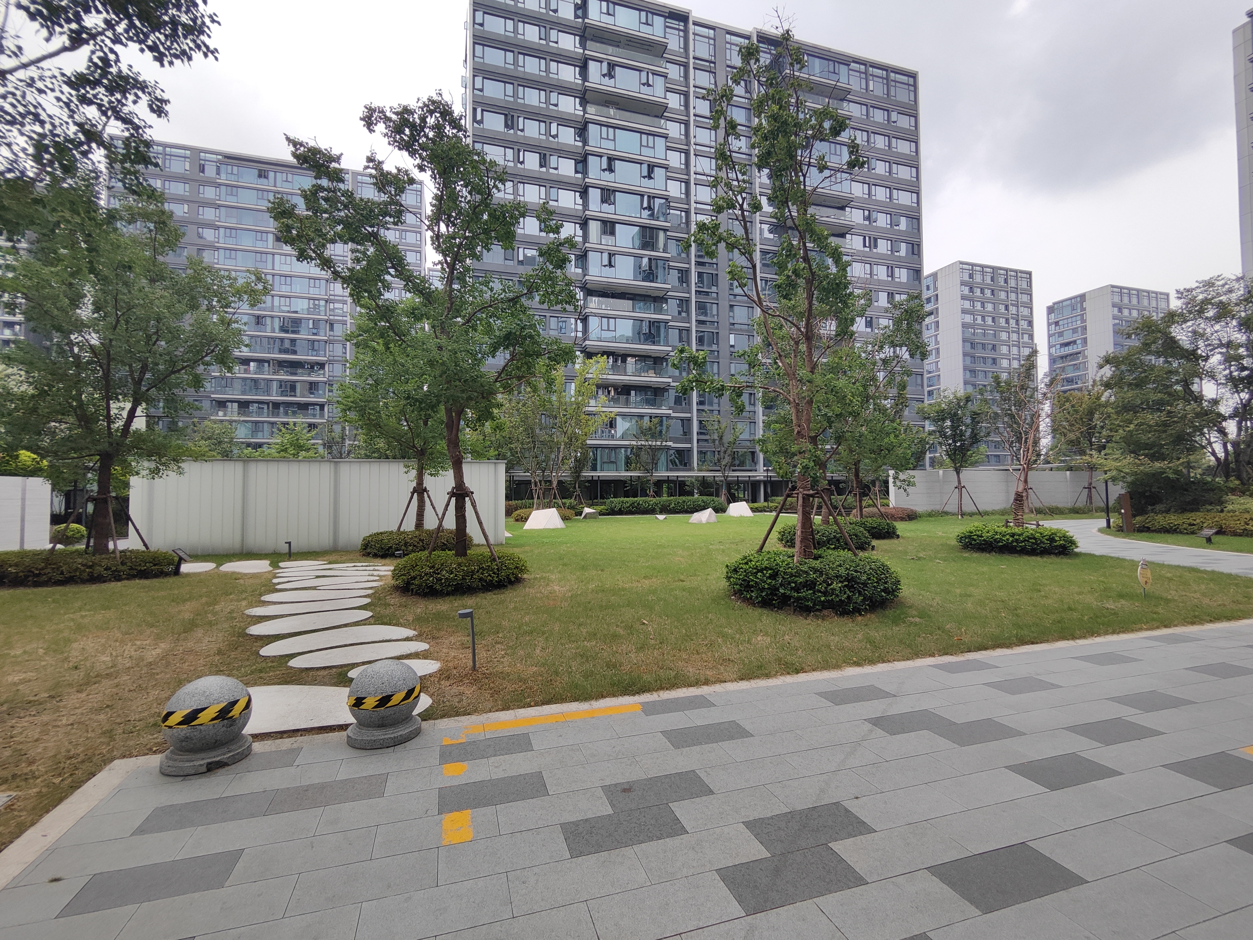 中旅归锦府小区实景 3