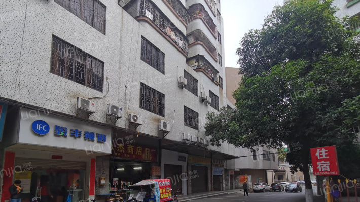 南建三分公司宿舍外景图