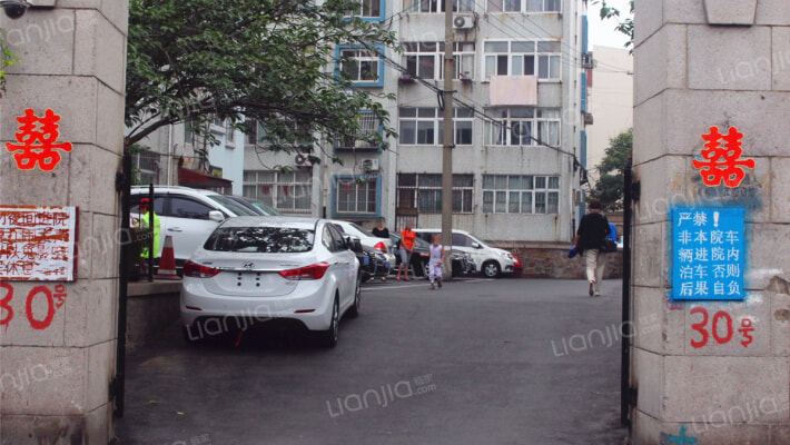 邮电宿舍外景图