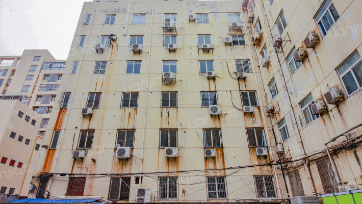 燃气公司宿舍外景图