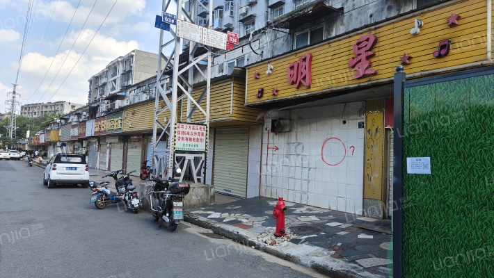 第二聋校宿舍区外景图