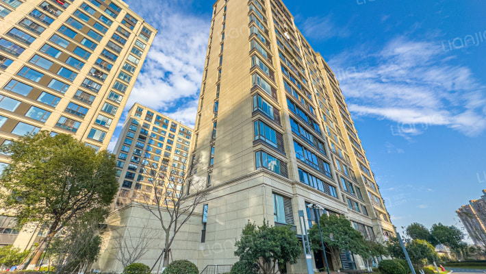 荣安星院外景图