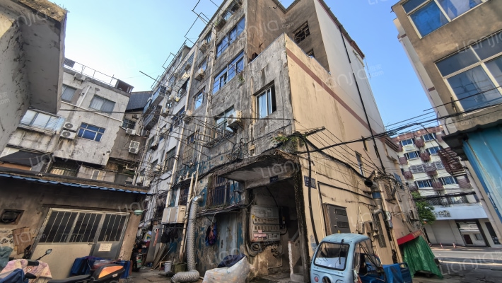 六环综合楼外景图