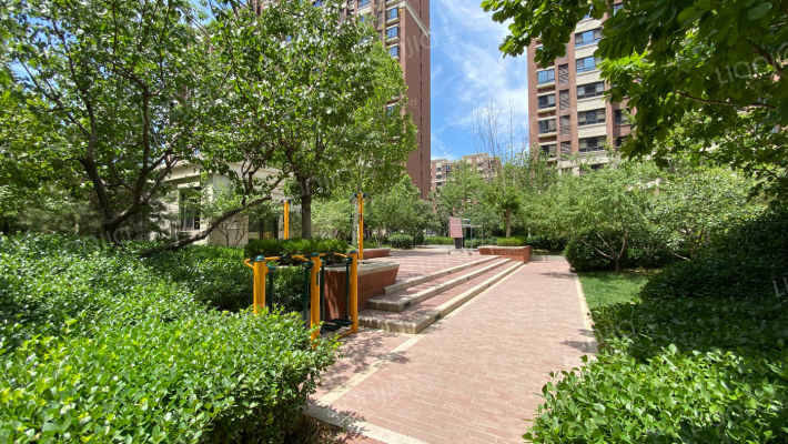 密云华润橡树湾外景图