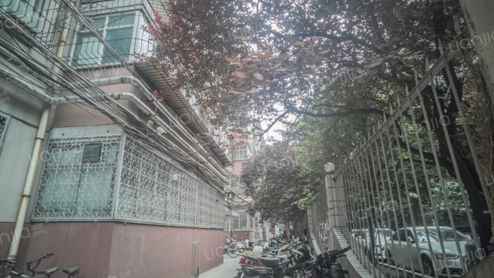 经一路五号院外景图