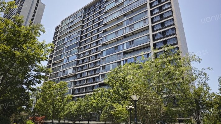 融创运河映外景图