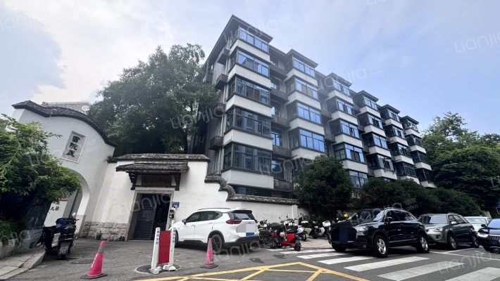 福师公寓外景图