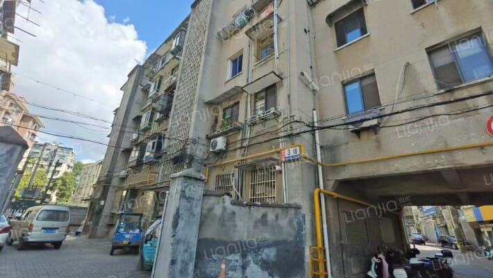 体育场路外景图