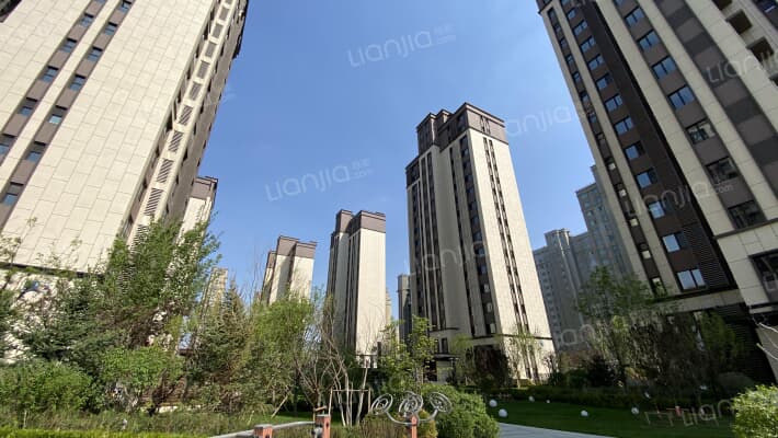 万科翡翠臻园外景图