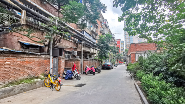 河南中医学院第一附属医院南家属院外景图