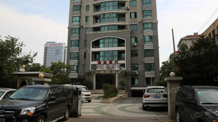 逸仙名居外景图