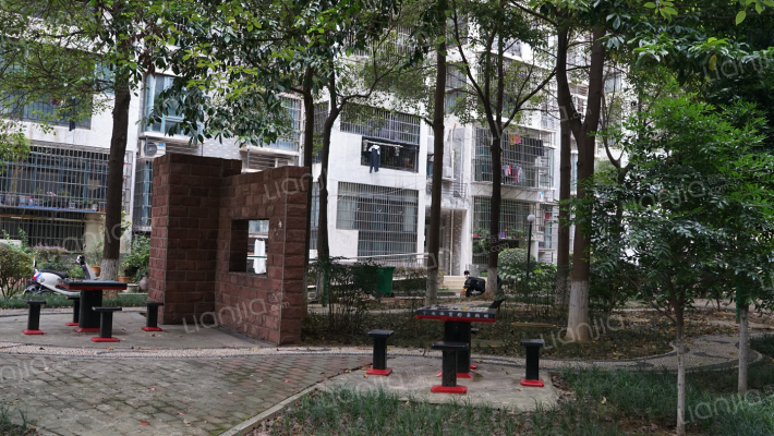 浏阳河畔南苑外景图