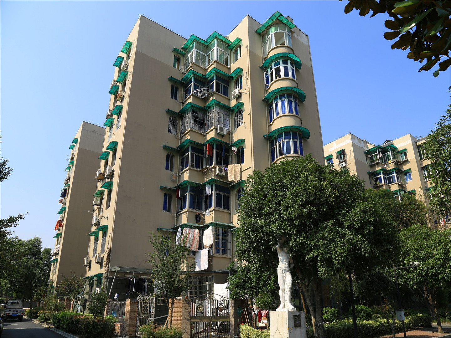 Yuanmengyuan Jinjiang nanyuan compound photo 6