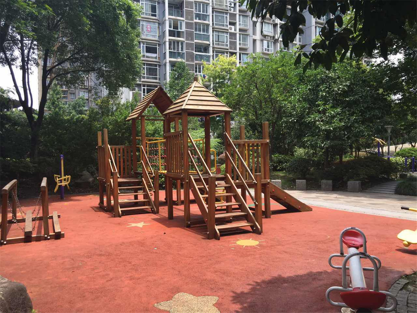 现代名苑小区实景 32