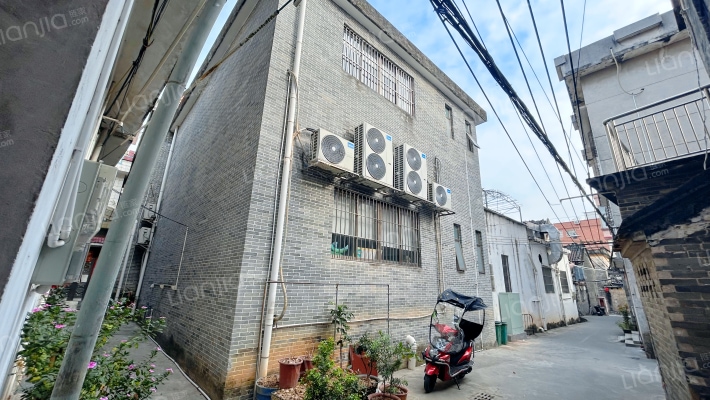 庆云大街外景图