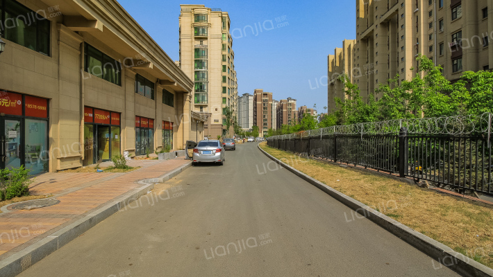 君瑞天城外景图