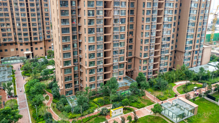 金锣湾万福园外景图