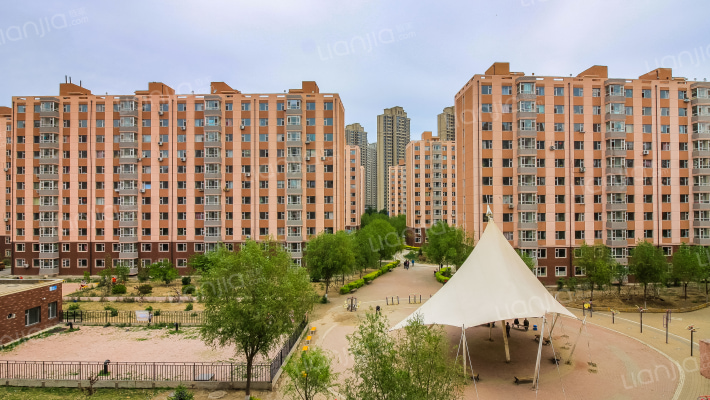 团山小区外景图