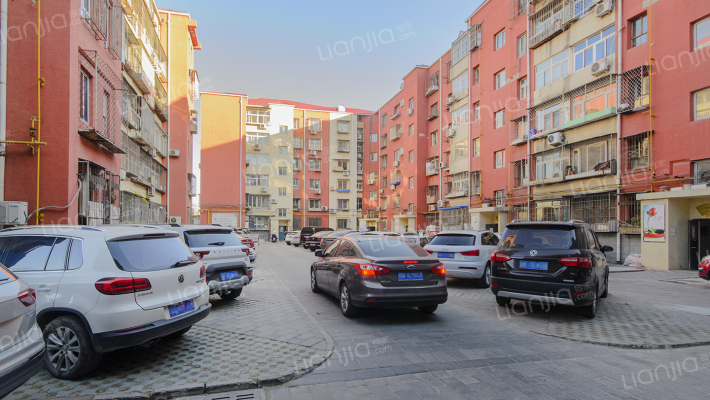 石龙北路20号院外景图