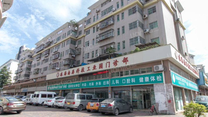 泰桦商业广场外景图