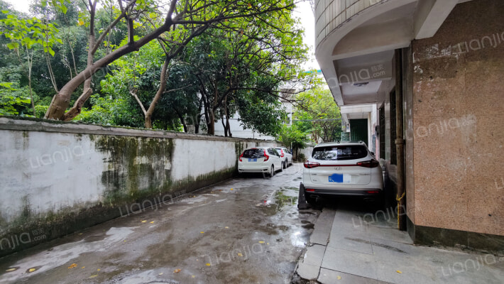 李屋组82号外景图