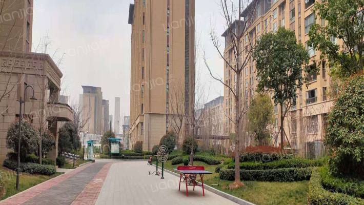 凤凰城天宸外景图