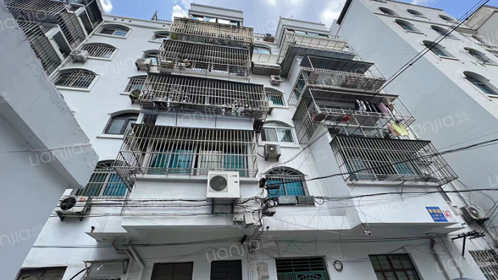 李闸路147号外景图