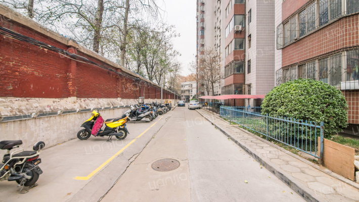 人民路12号院外景图