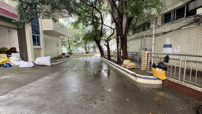 群益路140号外景图