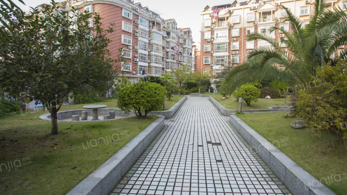 常阳丽江城外景图