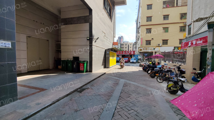 御景华城4期外景图