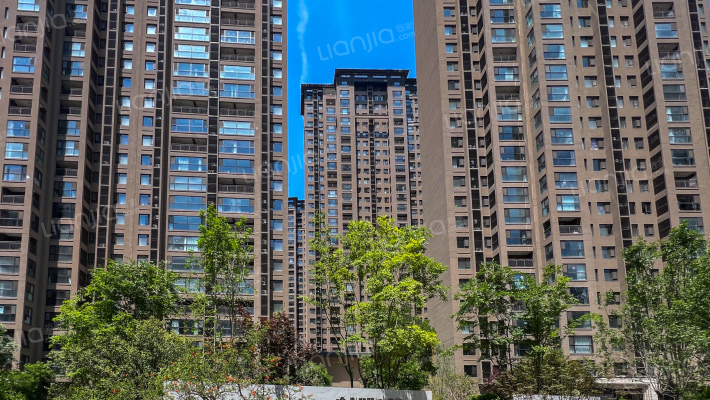 滨江翡翠城外景图