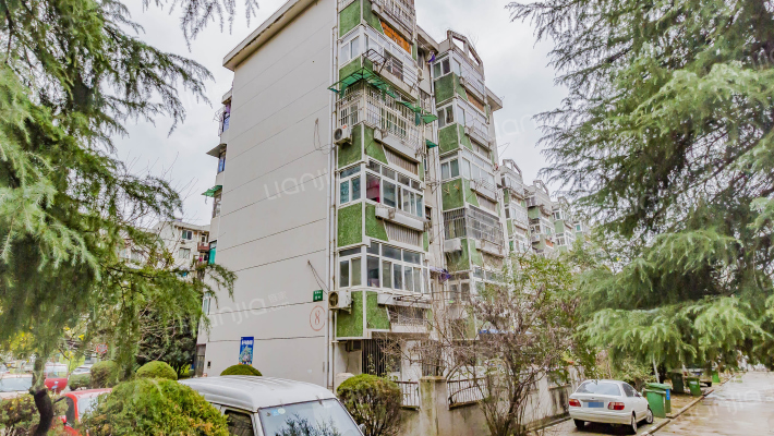 翡翠园小区外景图