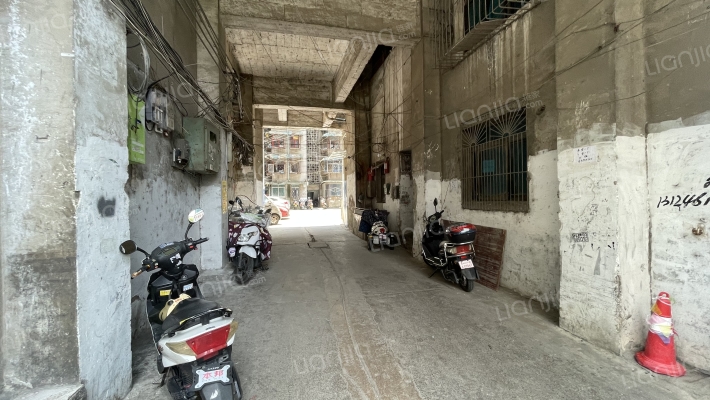 花溪大道北段730号外景图