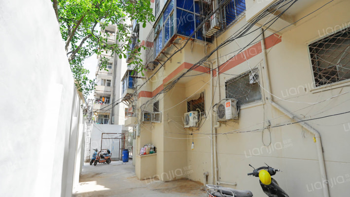 桐柏路218号外景图