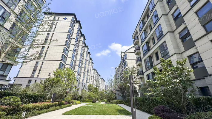 半山云邸外景图