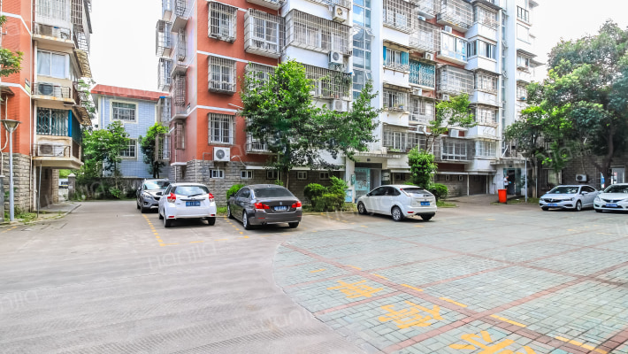 迎春花园外景图