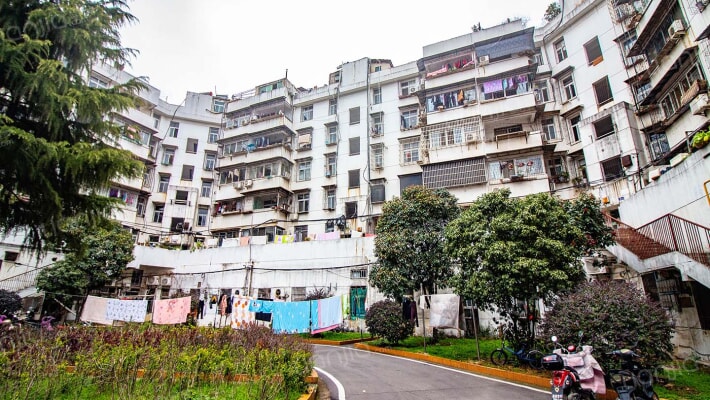 公路小区外景图