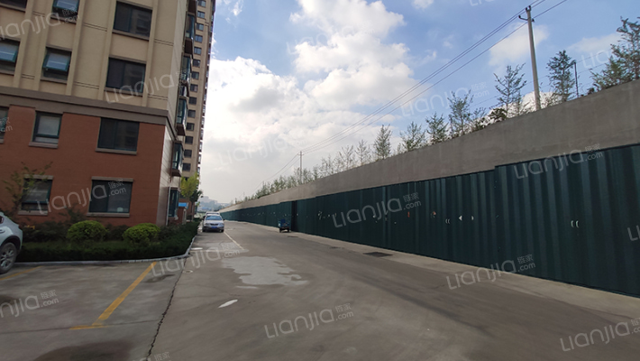 奇泉梨花村外景图