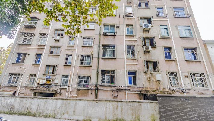 邮电宿舍小区外景图