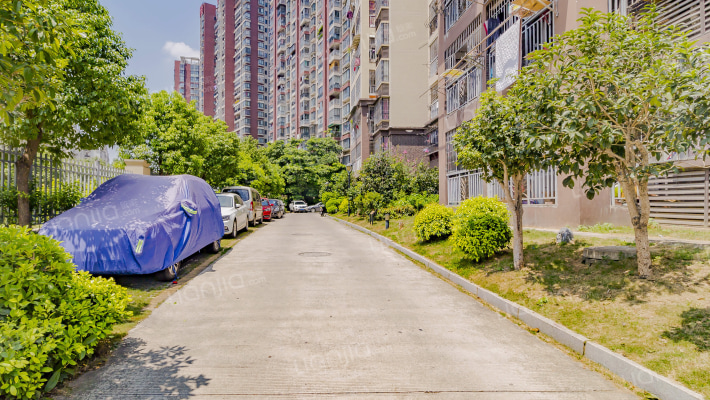 官路小区外景图