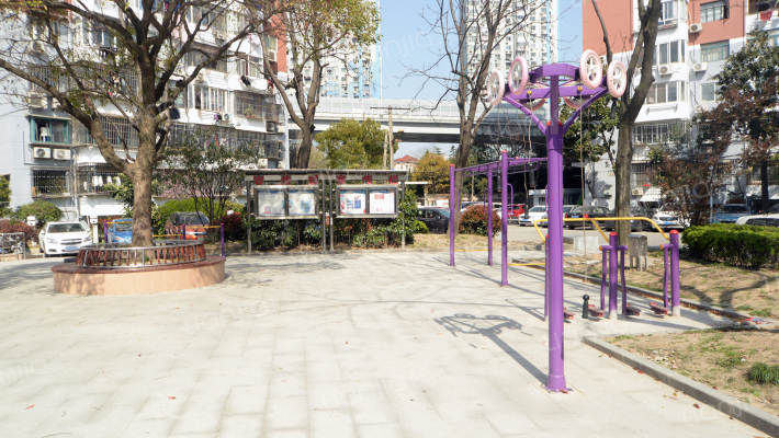 泾东小区外景图