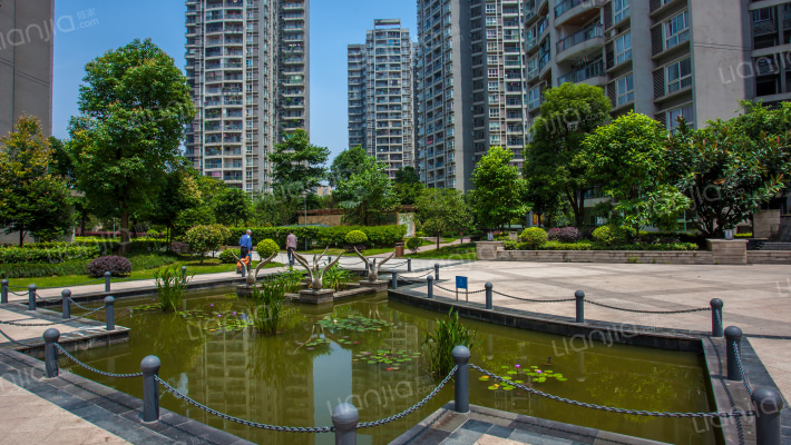 御府观澜阁外景图