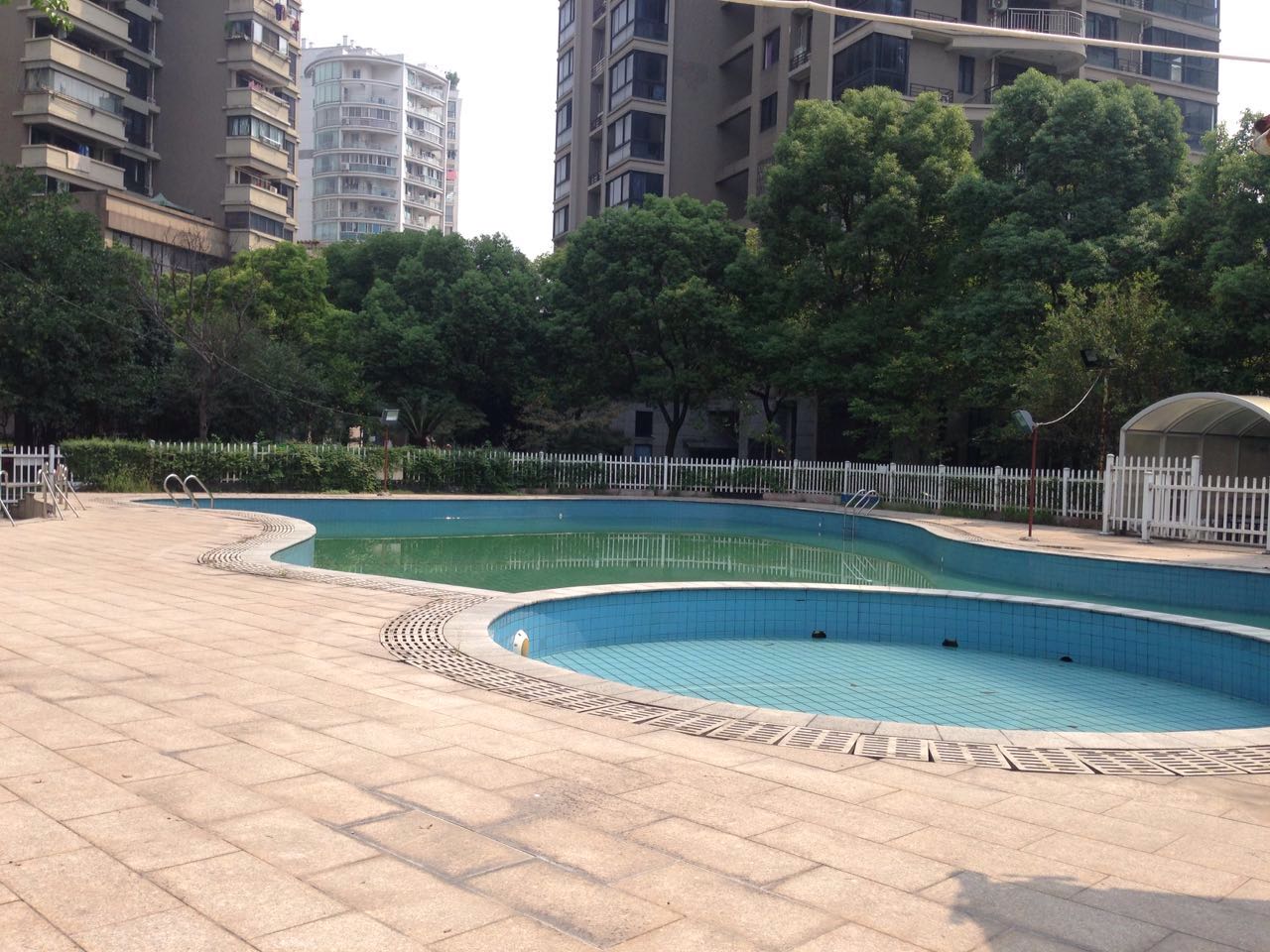 Linjiang Garden compound photo 17