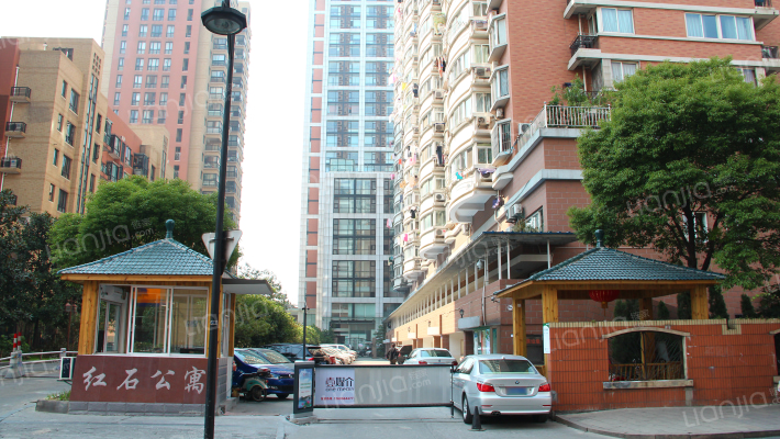 红石公寓外景图