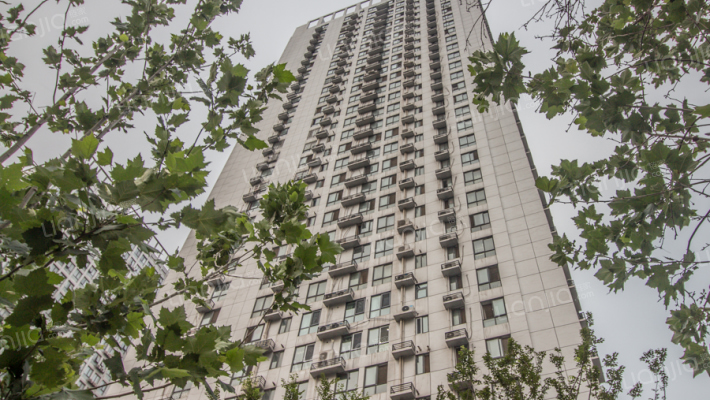 首座国际公寓外景图